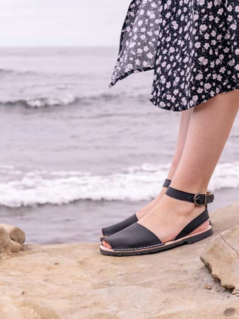 PONS Avarcas Made in Spain Classic Style Ankle Strap Black Sandals – Sz 8